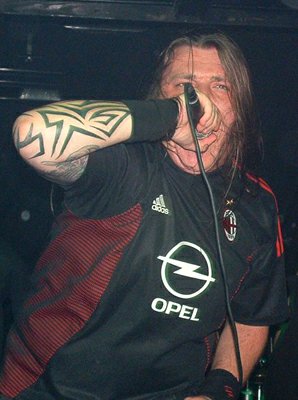tt le monde avec le milan ac voila le (blak metall ) aussi ^pour milan ac
